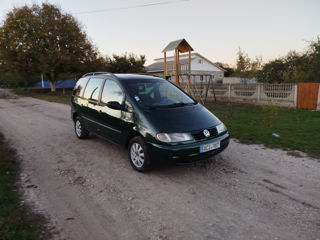 Volkswagen Sharan foto 3