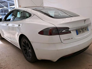 Tesla Model S foto 3