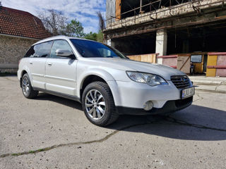 Subaru Outback foto 2