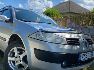 Renault Megane foto 2