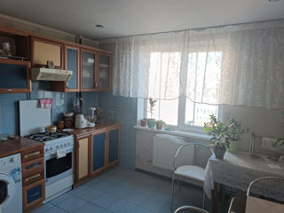 Apartament cu 2 camere, 55 m², Poșta Veche, Chișinău foto 3