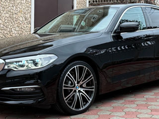 BMW 5 Series foto 7