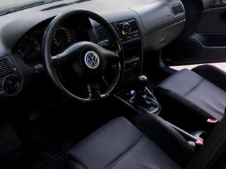 Volkswagen Golf foto 4