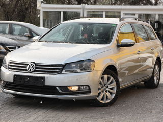 Volkswagen Passat foto 2