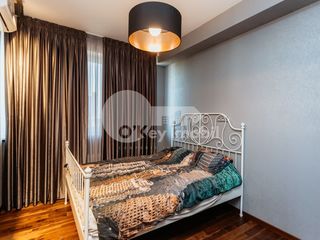 Apartament cu 3 camere, 130 m², Centru, Chișinău foto 3