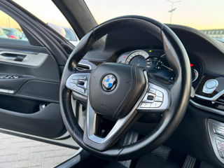 BMW 7 Series foto 8