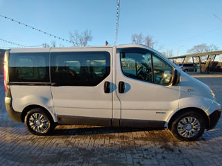 Renault Trafic foto 2