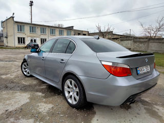 BMW 5 Series foto 6