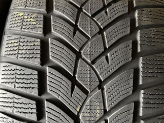 235 55 R18  Michelin