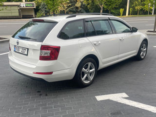 Skoda Octavia foto 3