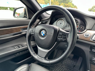 BMW 7 Series foto 8