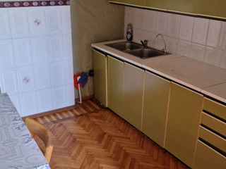 Apartament cu 3 camere, 77 m², Ciocana, Chișinău foto 2