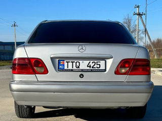 Mercedes E-Class foto 5