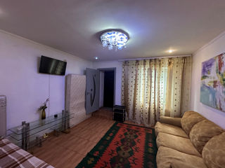 Apartament cu 2 camere, 50 m², Centru, Chișinău foto 2