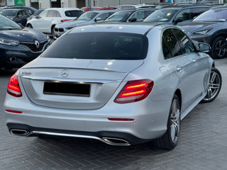 Mercedes E-Class foto 3