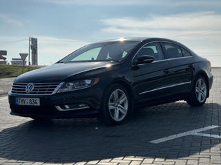 Volkswagen Passat CC foto 2