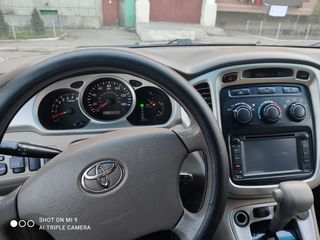 Toyota Highlander foto 3