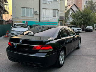 BMW 7 Series foto 4