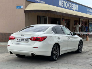 Infiniti Q50 foto 4