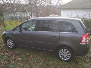 Opel Zafira foto 3