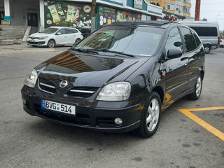 Nissan Almera Tino