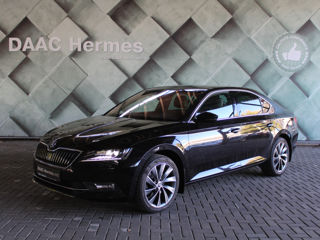 Skoda Superb foto 1