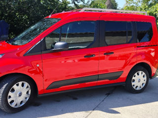 Ford Transit Connect foto 2