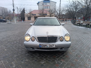 Mercedes E-Class