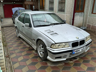 BMW 3 Series foto 4