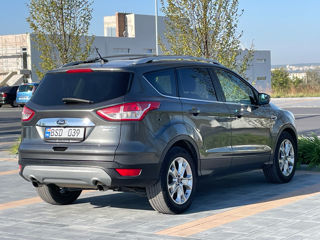 Ford Escape foto 6