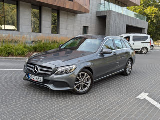 Mercedes C-Class foto 3