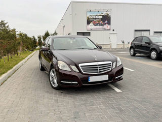 Mercedes E-Class foto 2