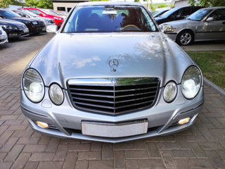 Mercedes E Class foto 2