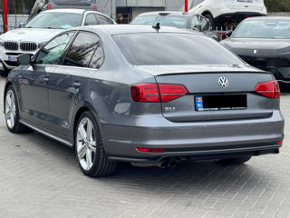 Volkswagen Jetta foto 3