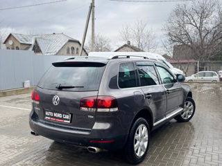 Volkswagen Touareg foto 4