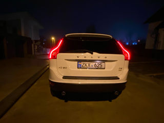 Volvo XC60 foto 3