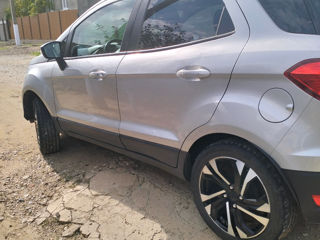 Ford EcoSport foto 4