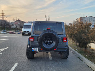 Jeep Wrangler фото 3