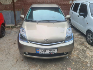 Toyota Prius foto 1