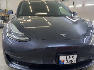 Tesla Model 3 foto 7