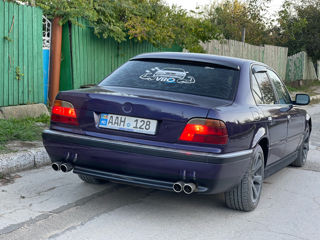 BMW 7 Series foto 5