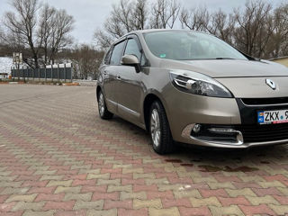 Renault Grand Scenic foto 6