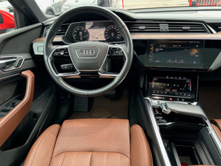 Audi e-tron foto 8