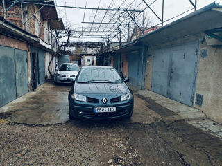 Renault Megane foto 2