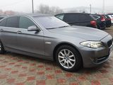 BMW 5 Series foto 2