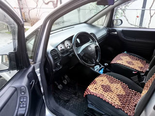 Opel Zafira foto 4