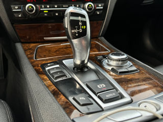 BMW 7 Series foto 14