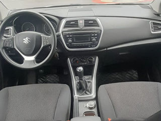 Suzuki S-Cross foto 7