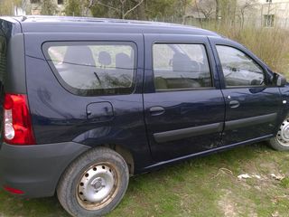 Dacia Logan foto 4