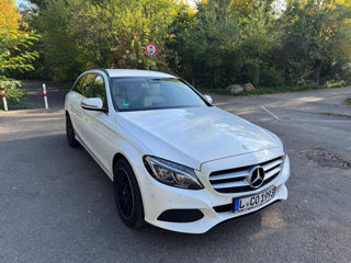 Mercedes C-Class foto 3